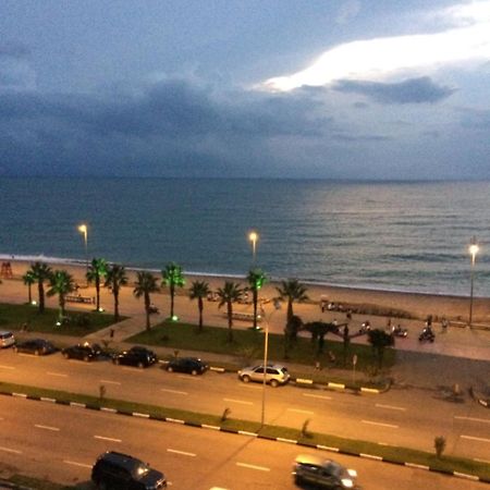 House On The Beach Батуми Экстерьер фото