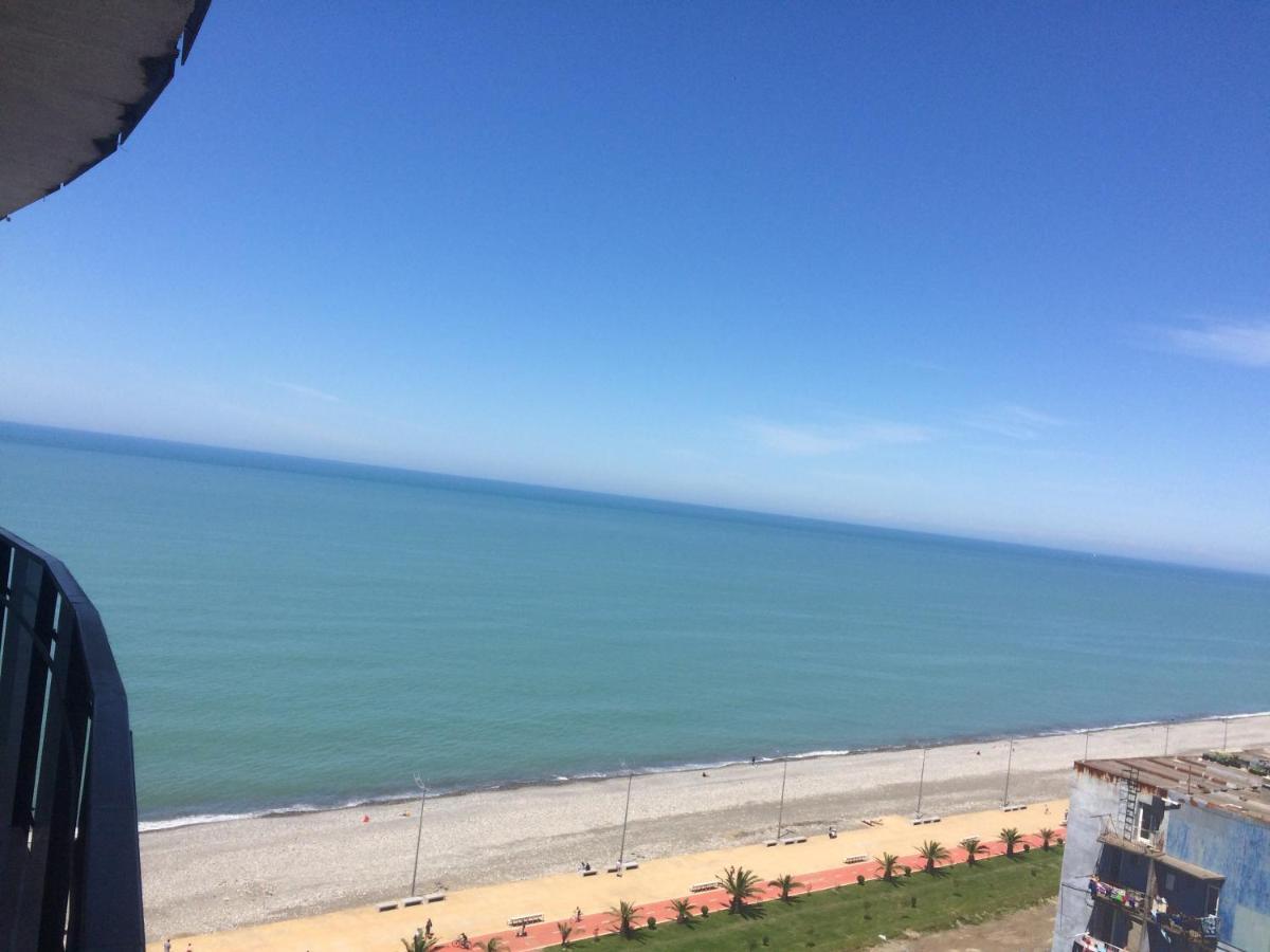 House On The Beach Батуми Экстерьер фото